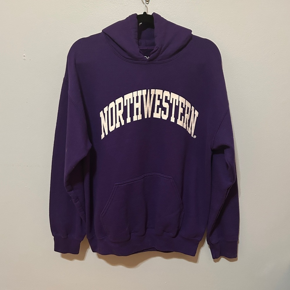 medium gildan northwestern university sweatshirt